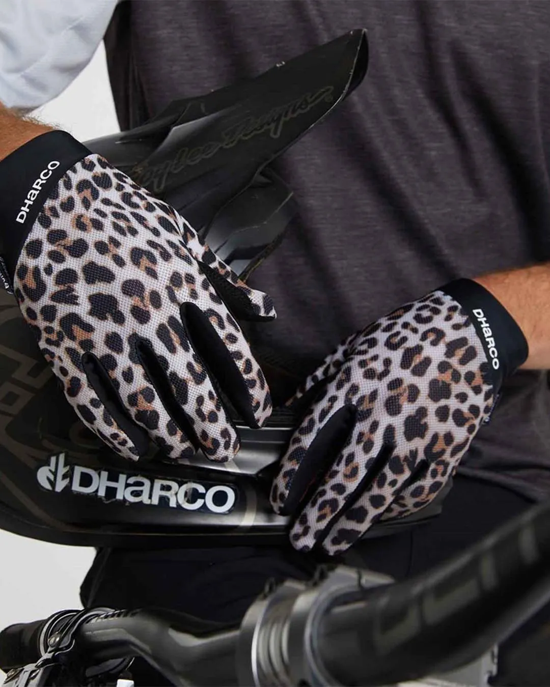 Mens Gloves | Leopard